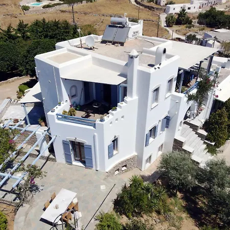 Semesterbostad Callisto Houses