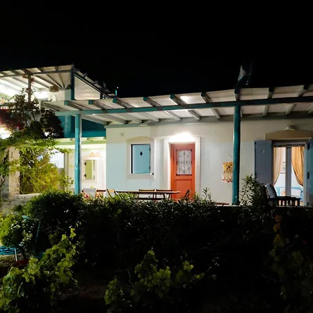 Callisto Houses Márpissa